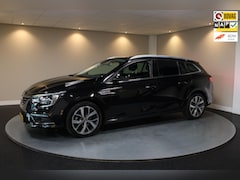 Renault Mégane Estate - 1.2 TCe Bose *Massage* Sfeerverlichting|Carplay|Trekhaak