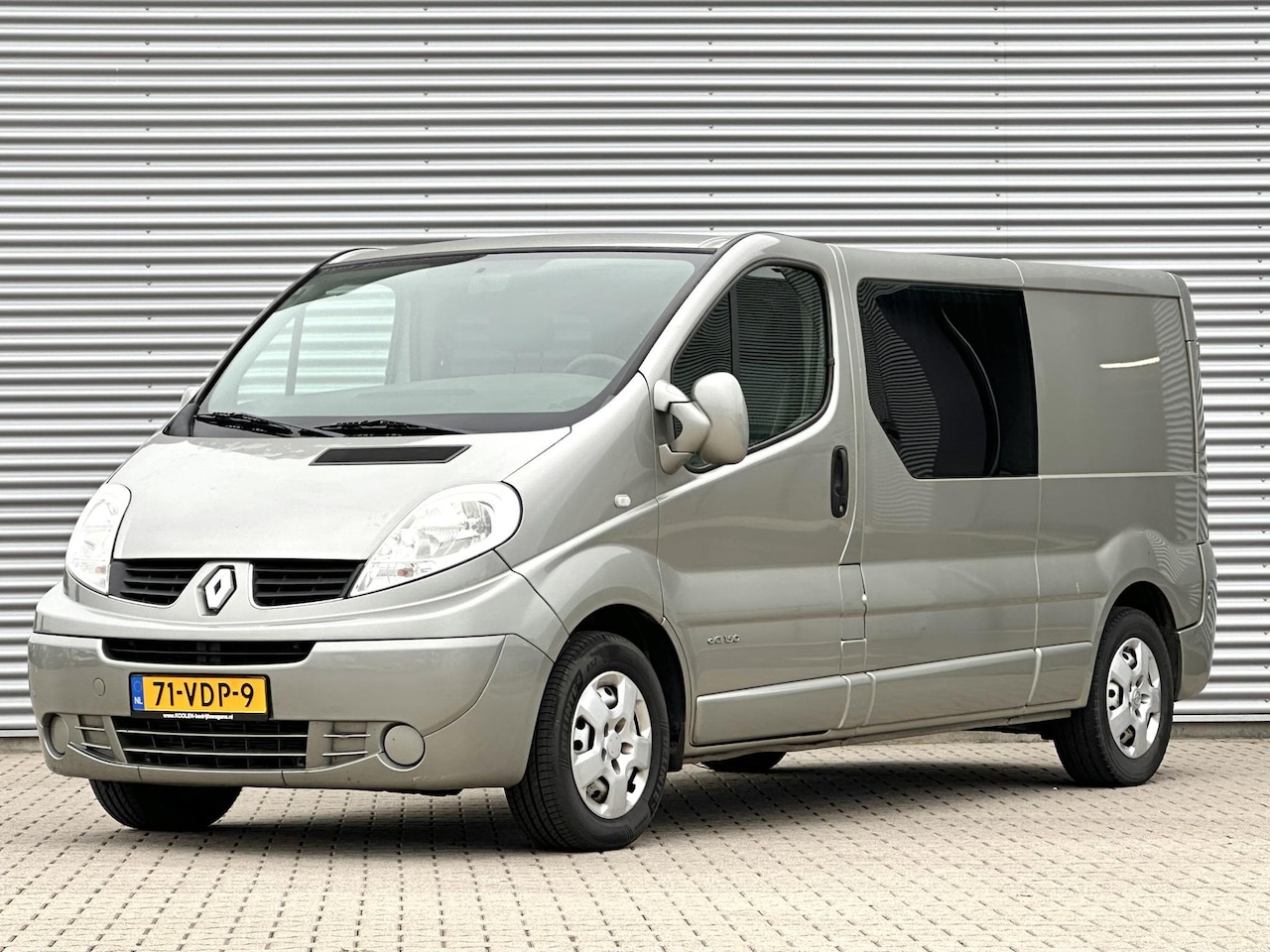Renault Trafic - 2.5 dCi T29 L2H1 DC Dubbele cabine airco - AutoWereld.nl