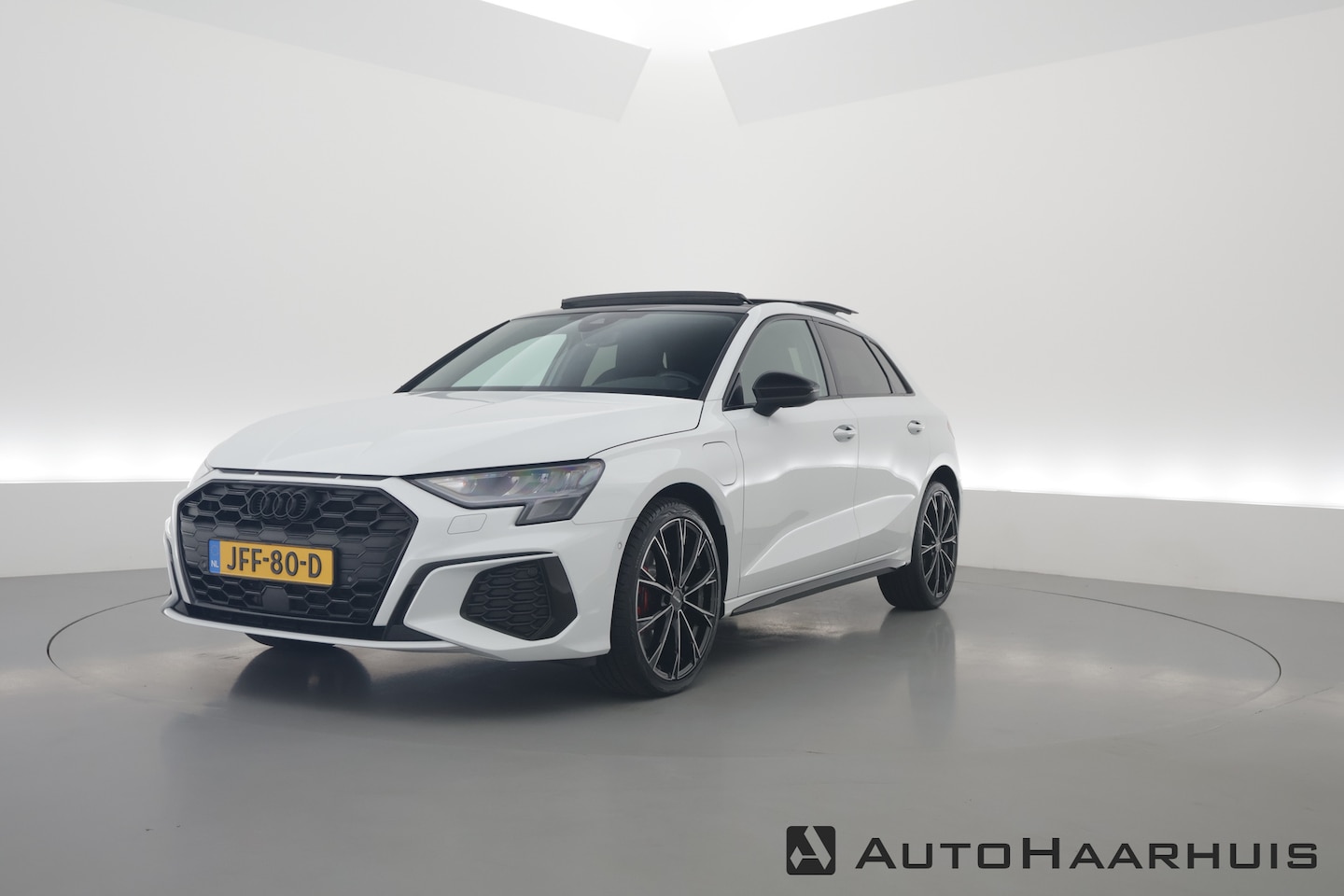 Audi A3 Sportback - 45 TFSI e S Line | Pano | Navi | Keyless | Elek. Achterklep | Stoelverw. | Apple CarPlay - AutoWereld.nl