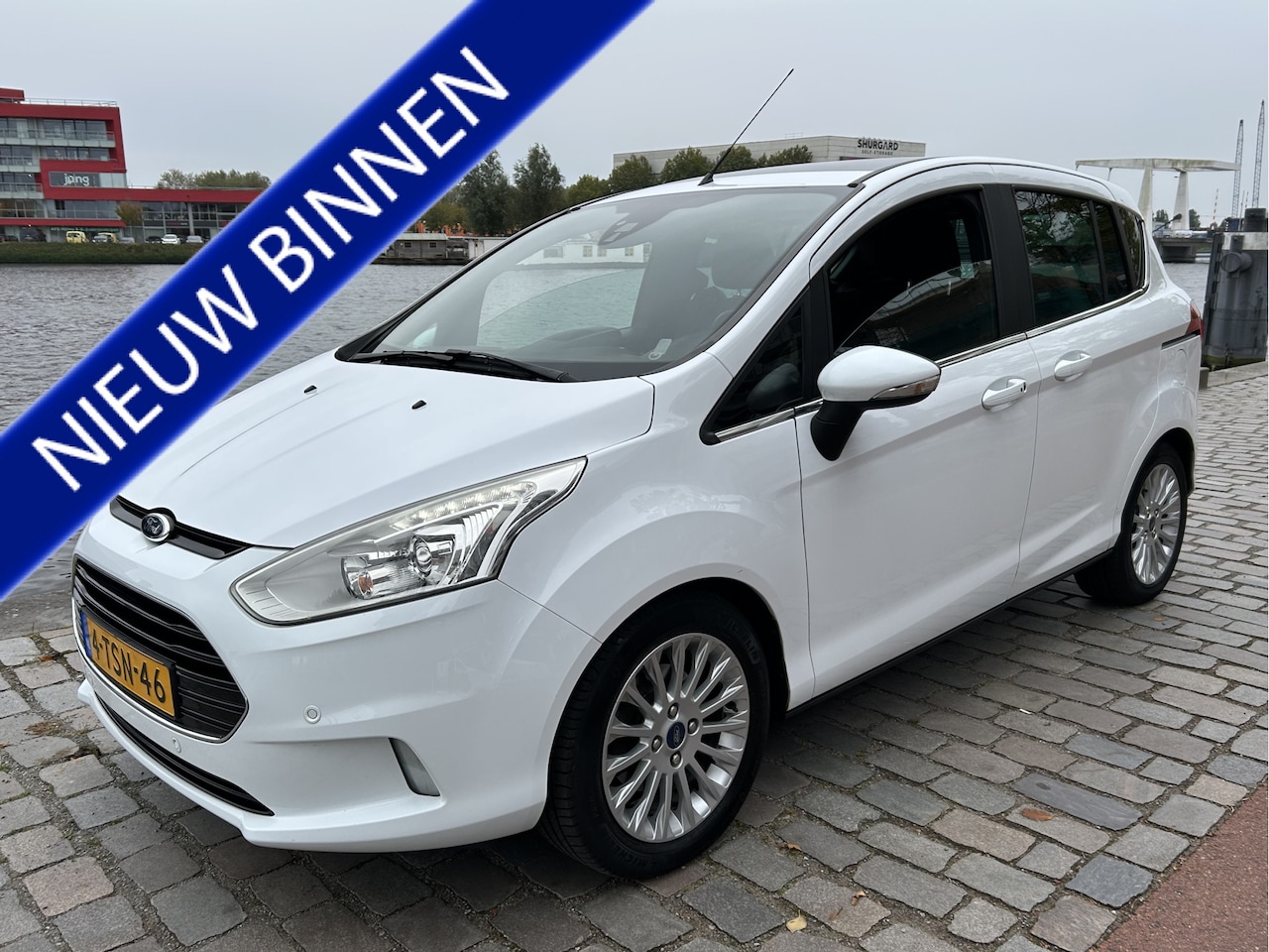 Ford B-Max - 1.0 EcoBoost Titanium navi panodak airco/ecc - AutoWereld.nl