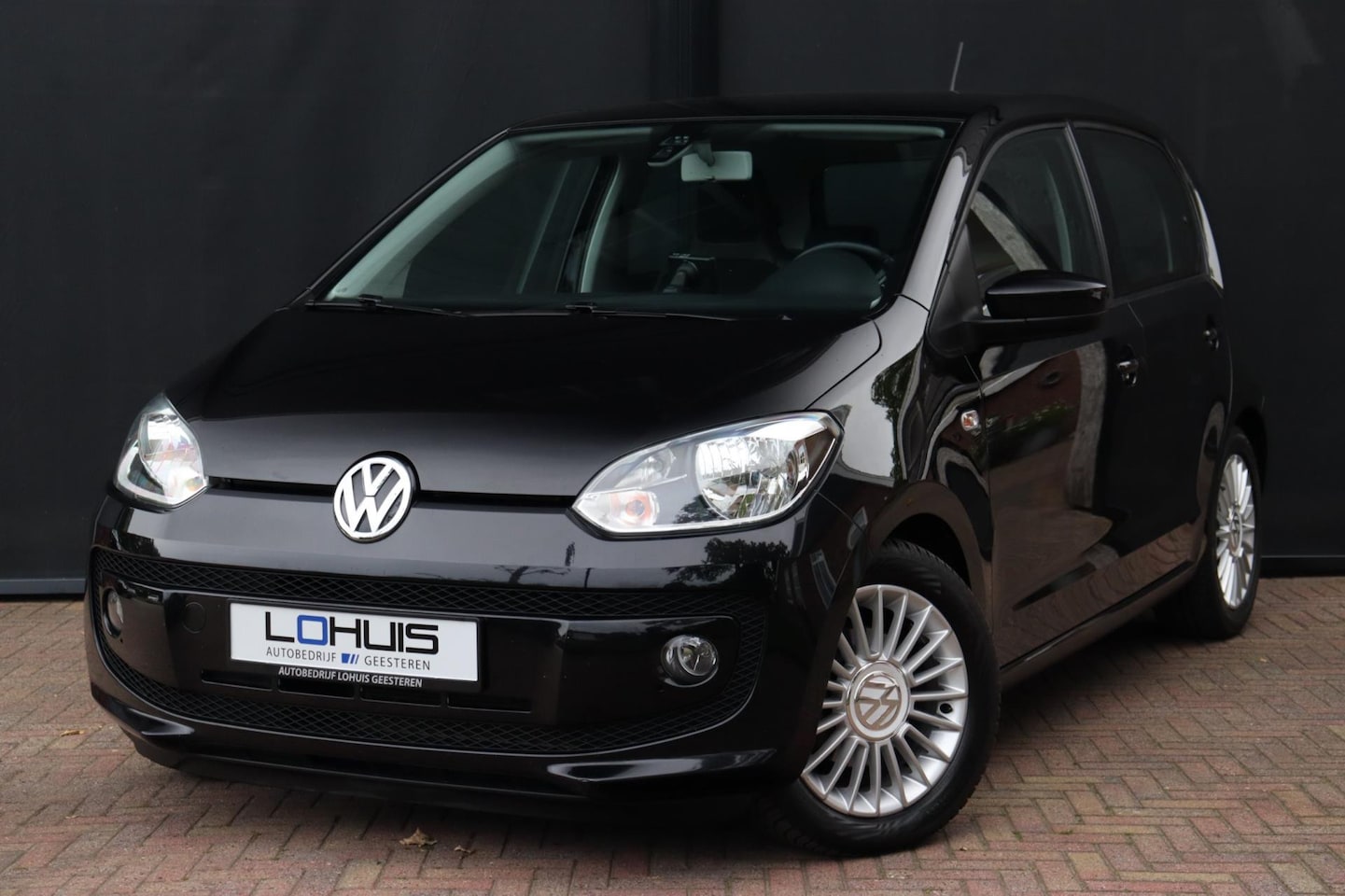 Volkswagen Up! - 1.0 Style UP! BT-audio | CRUISE | NAVI - AutoWereld.nl