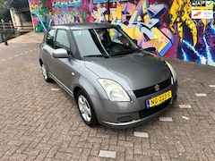 Suzuki Swift - 1.3 GA 5 deuren airco sport velgen stereo cd rijd heerlijk nette auto bouwjaar 11-2005
