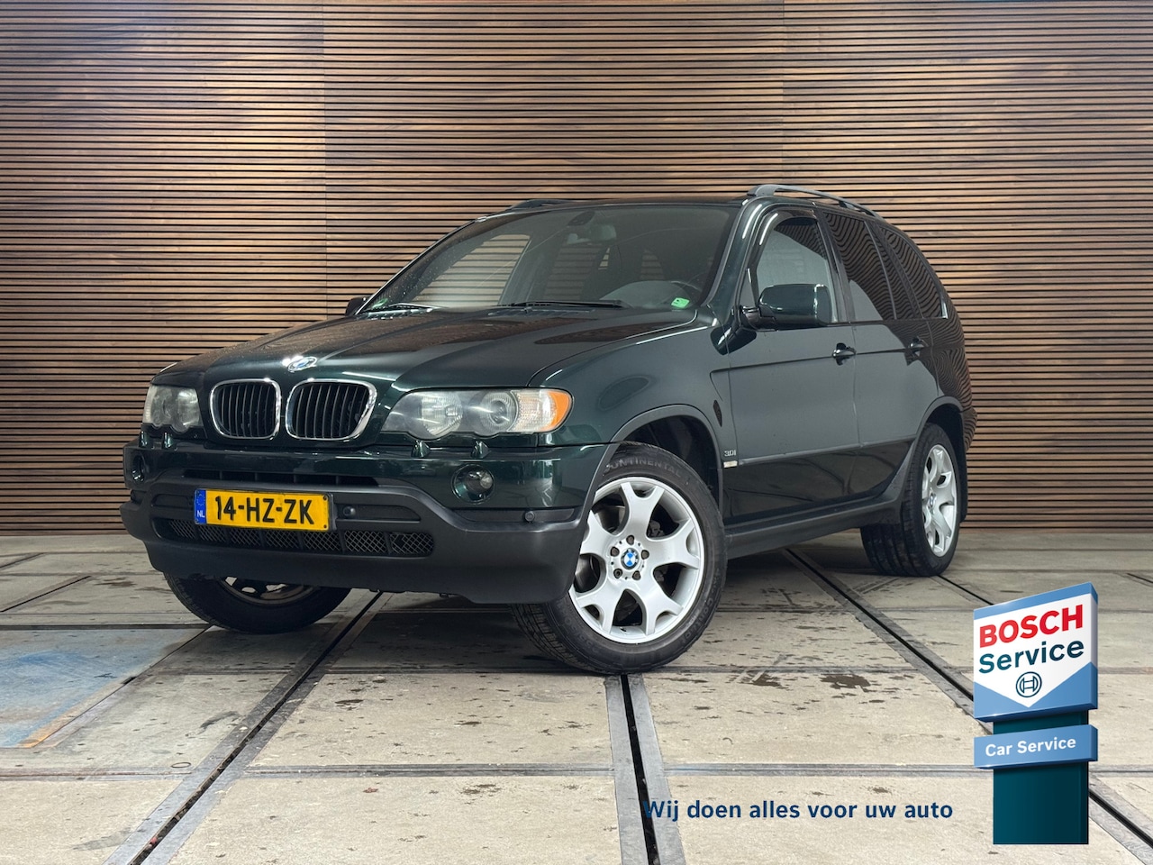 BMW X5 - 3.0i Executive | Leder | Trekhaak | PDC voor + achter | Org. NL| Stoelverwarming - AutoWereld.nl