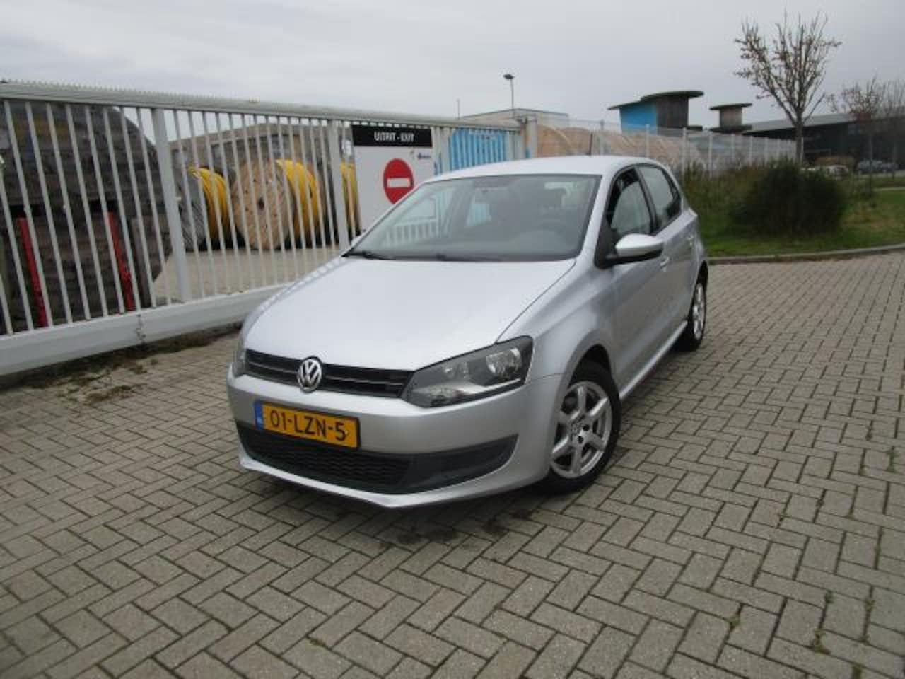 Volkswagen Polo - 1.2 TSI Comfortline 1.2 TSI Comfortline, Automaat, LEZEN AUB - AutoWereld.nl