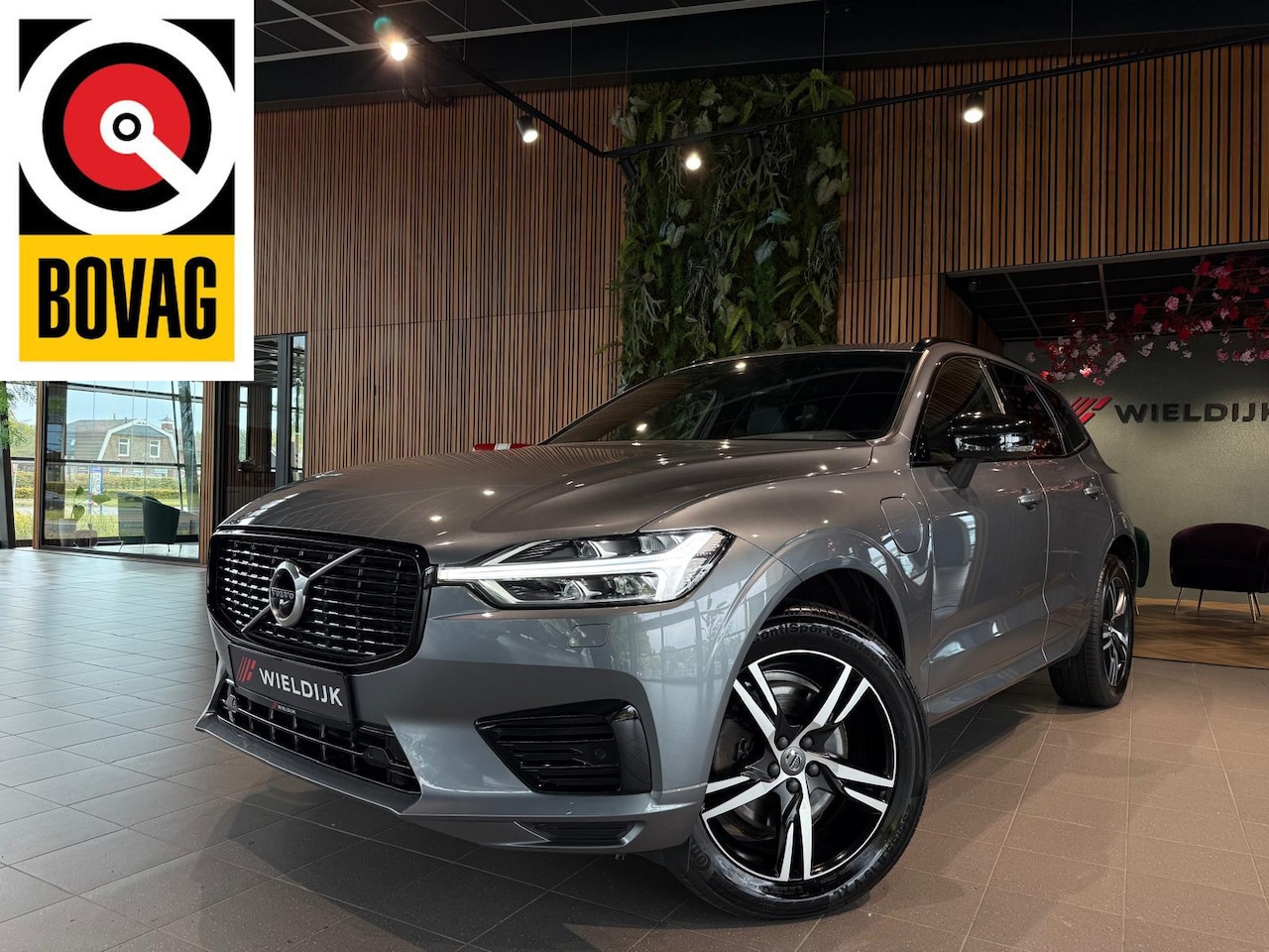 Volvo XC60 - 2.0 Recharge T8 AWD R-Design 360 Camera Pano trekhaak leer - AutoWereld.nl