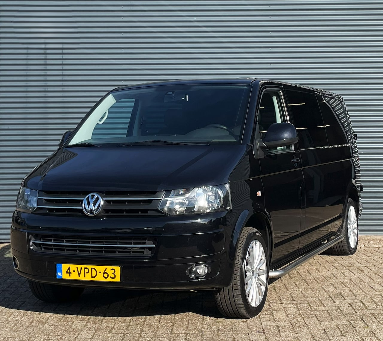 Volkswagen Transporter - 2.0 TDI BiTurbo 180PK DC/AUTO - AutoWereld.nl