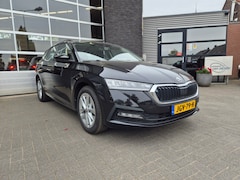 Skoda Octavia Combi - 1.4 TSI iV PHEV Buss Edition, cruise control, PDC, app connect, stoelverw, stuurverw, trek