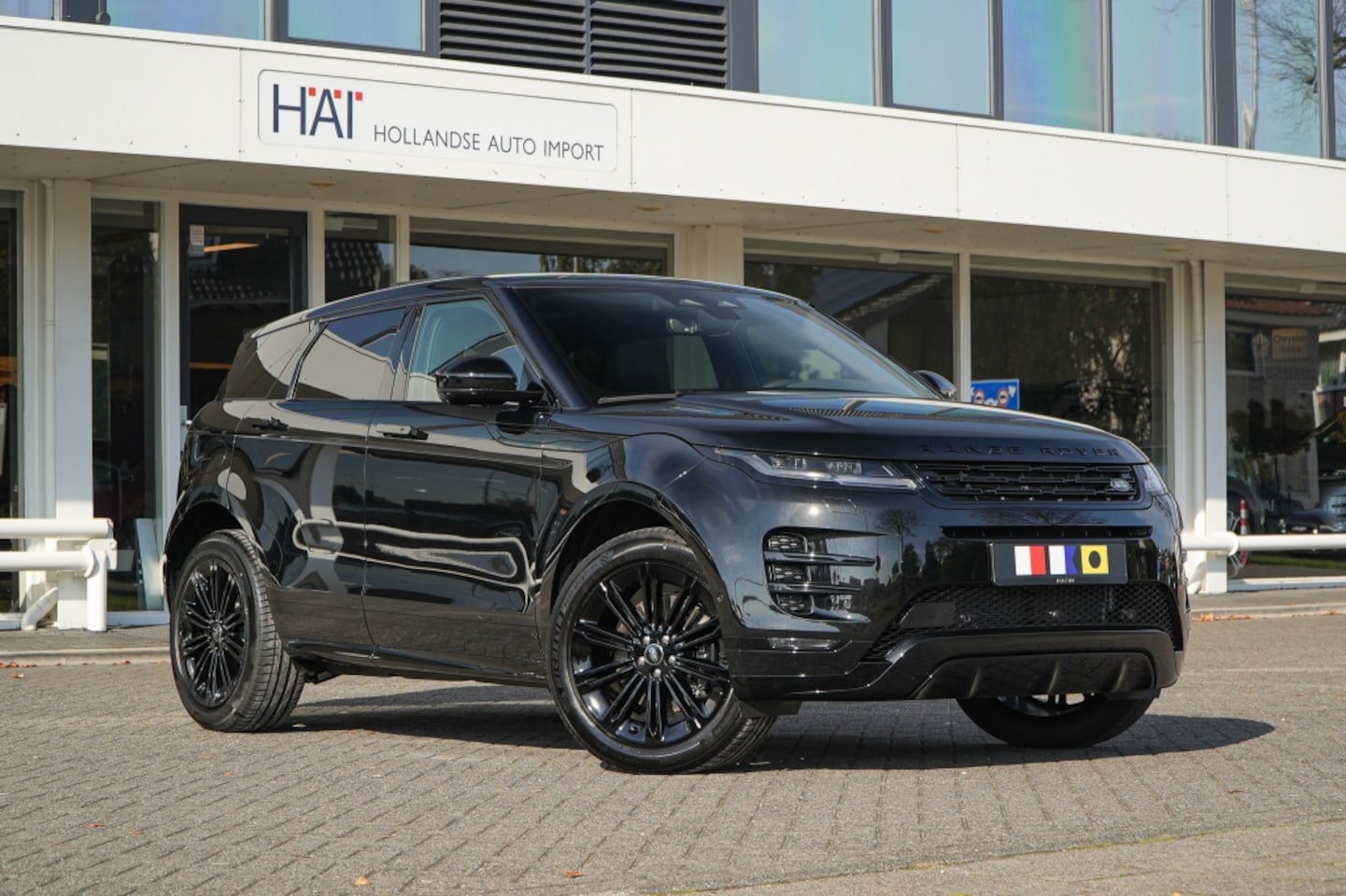 Land Rover Range Rover Evoque - 1.5 P300e AWD R-Dynamic SE I Pano I ACC I 5 jaar fabrieks garant - AutoWereld.nl