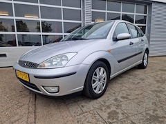 Ford Focus - 1.6-16V Futura