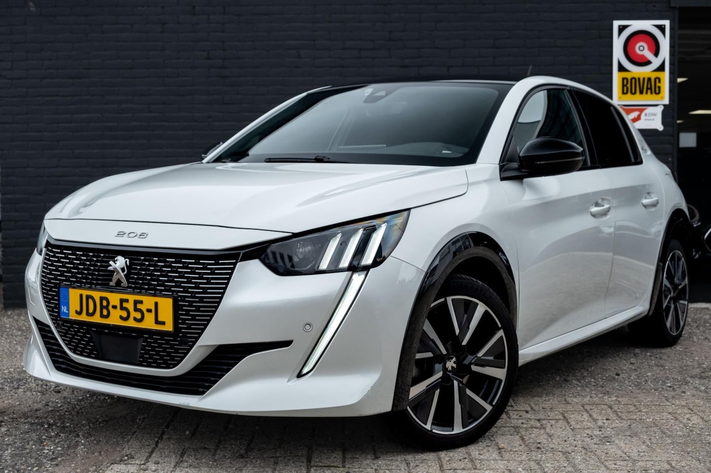 Peugeot 208 - 1.2 PureTech GT-line | 131PK | Automaat | Carplay - AutoWereld.nl
