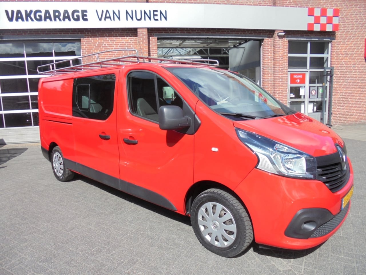 Renault Trafic - 1.6dCi L2-H1 DC||Imperiaal||Trekhaak|| - AutoWereld.nl