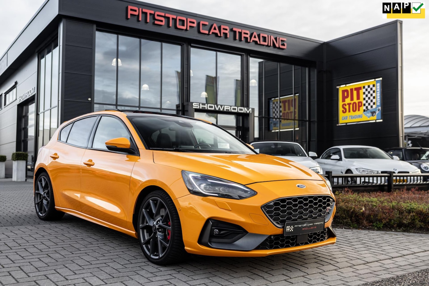 Ford Focus - 2.3 EcoBoost ST-3 2.3 EcoBoost ST-3, 279 PK, Pano, Camera, ACC, B&O, Topstaat! - AutoWereld.nl
