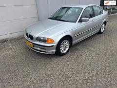 BMW 3-serie - 320i Executive