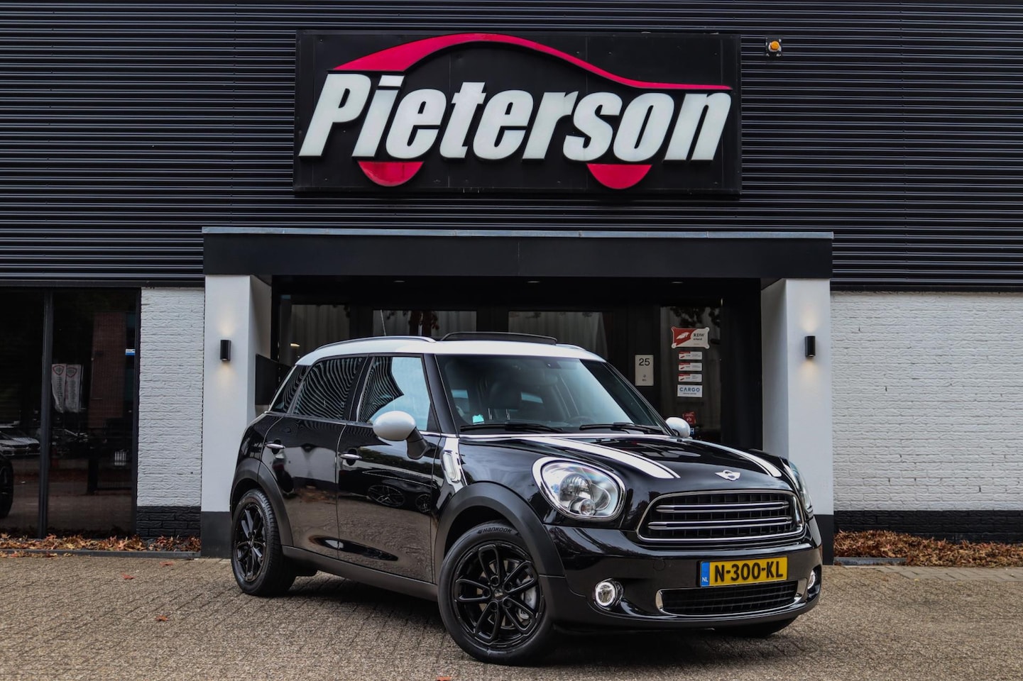 MINI Countryman - Mini 2.0 Cooper D Chili PANO CLIMA PDC - AutoWereld.nl