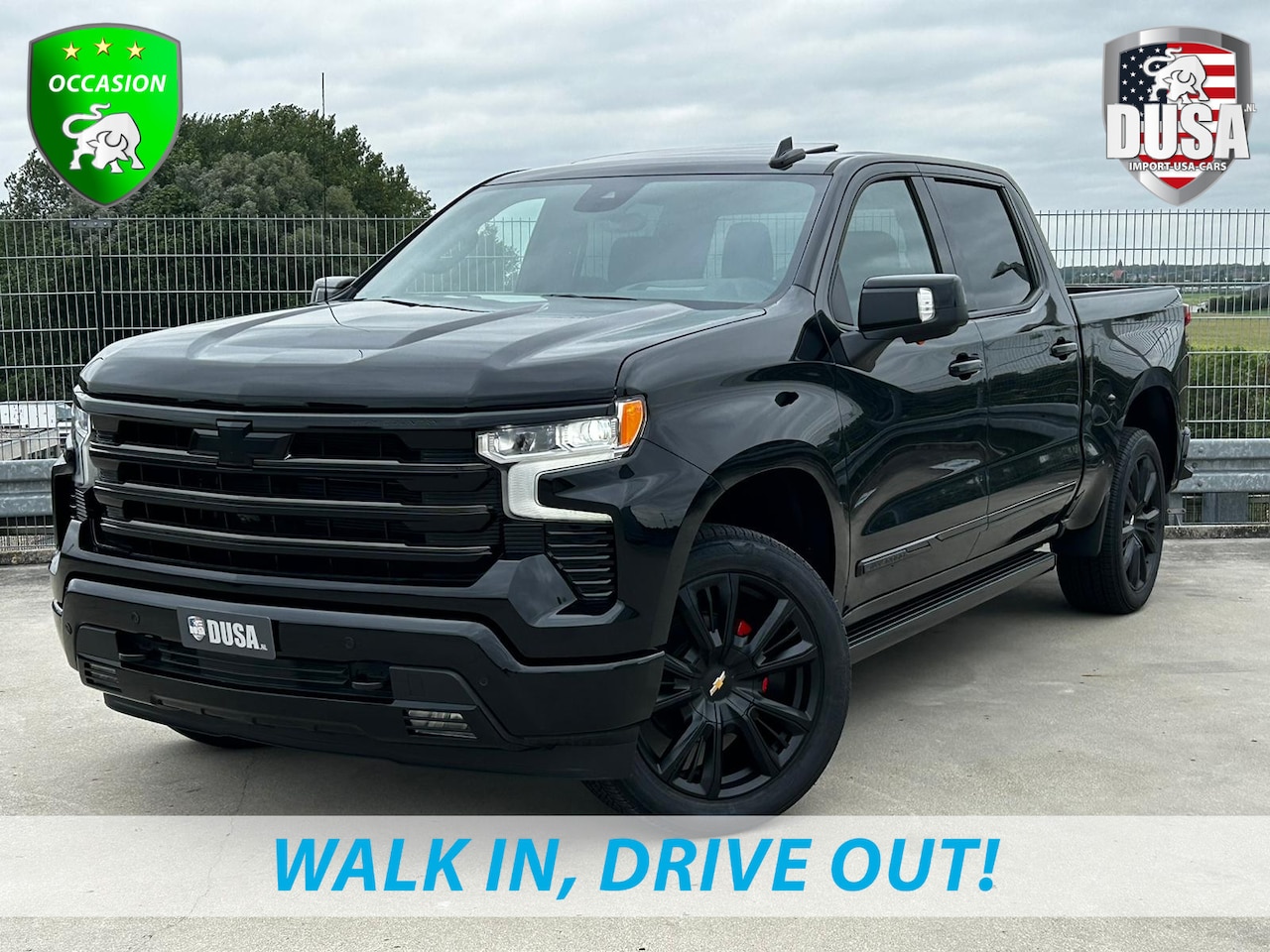 Chevrolet Silverado - 1500 | 6.2 V8 | High Country | Black Ops | Leder | 22 Inch | Deksel | LPG Nieuw Binnen! - AutoWereld.nl