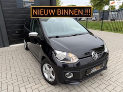 Volkswagen Up! - 1.0 high up BlueMotion Panorama Leer PDC Stoelverwarming