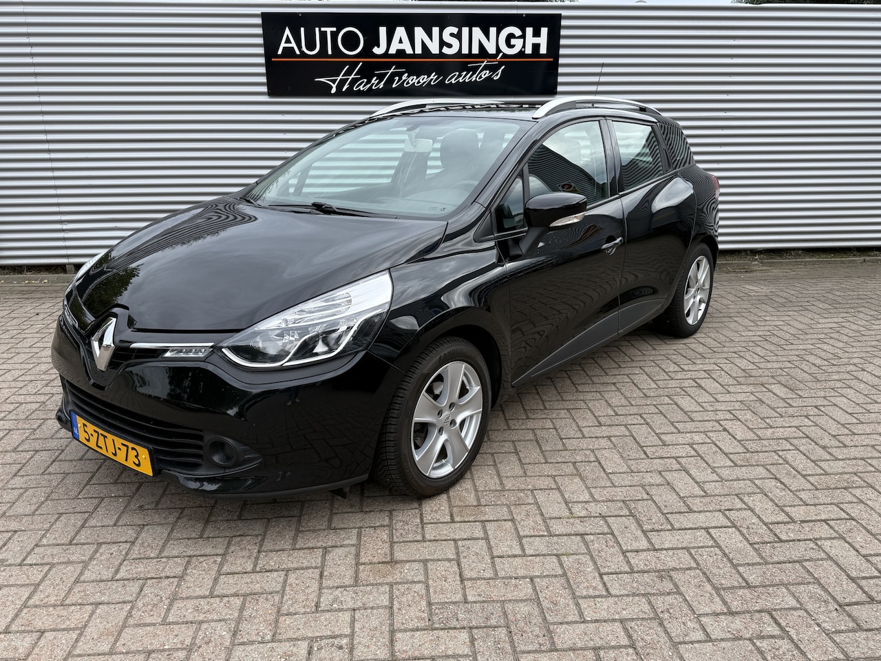 Renault Clio Estate - 0.9 TCe Expression | Airco | Navigatie | LM Velgen | Trekhaak | Cruise control | RIJKLAARP - AutoWereld.nl