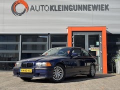 BMW 3-serie Coupé - 320i Automaat 5 bak / Origineel / M bumper pakket & M onderstel / Climate Control / 6 Cili