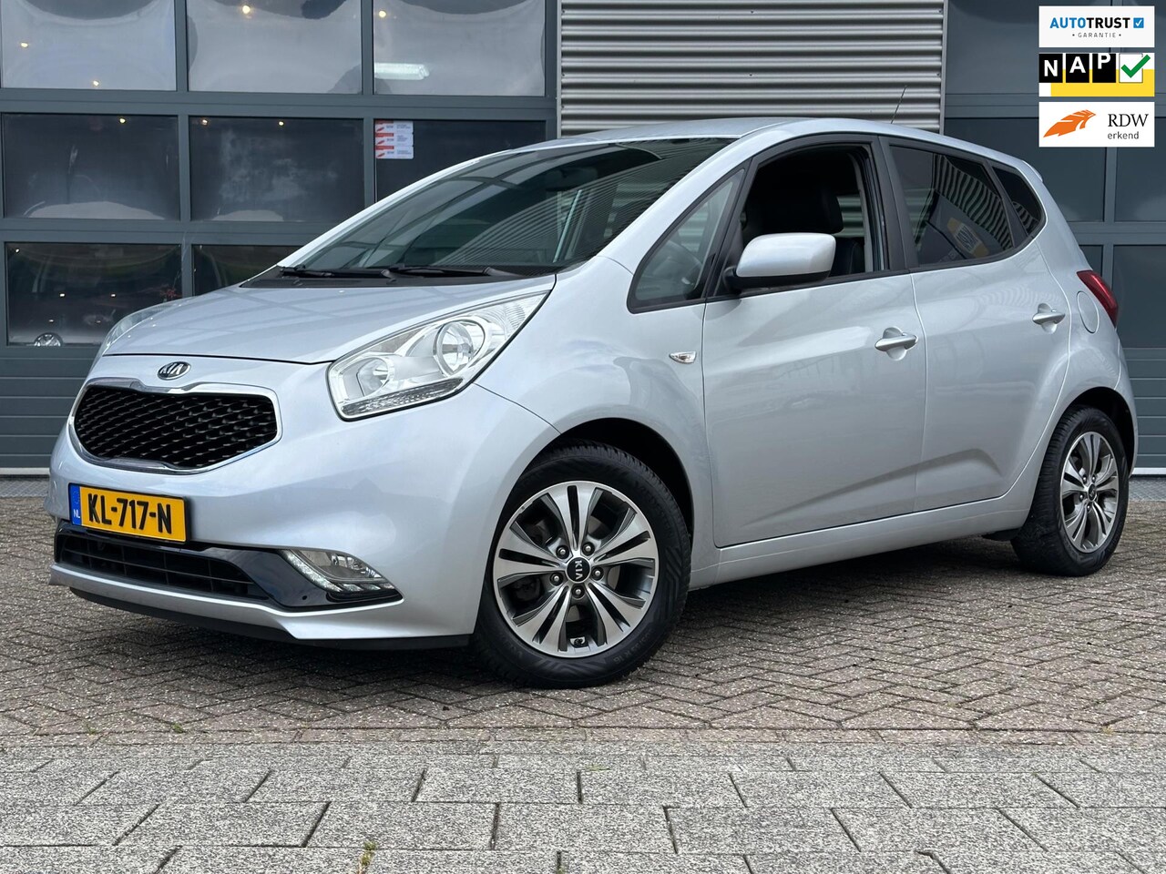 Kia Venga - 1.4 CVVT DynamicPLusLine | CRUISECR | Navi | Camera |Climate | NAP | APK - AutoWereld.nl