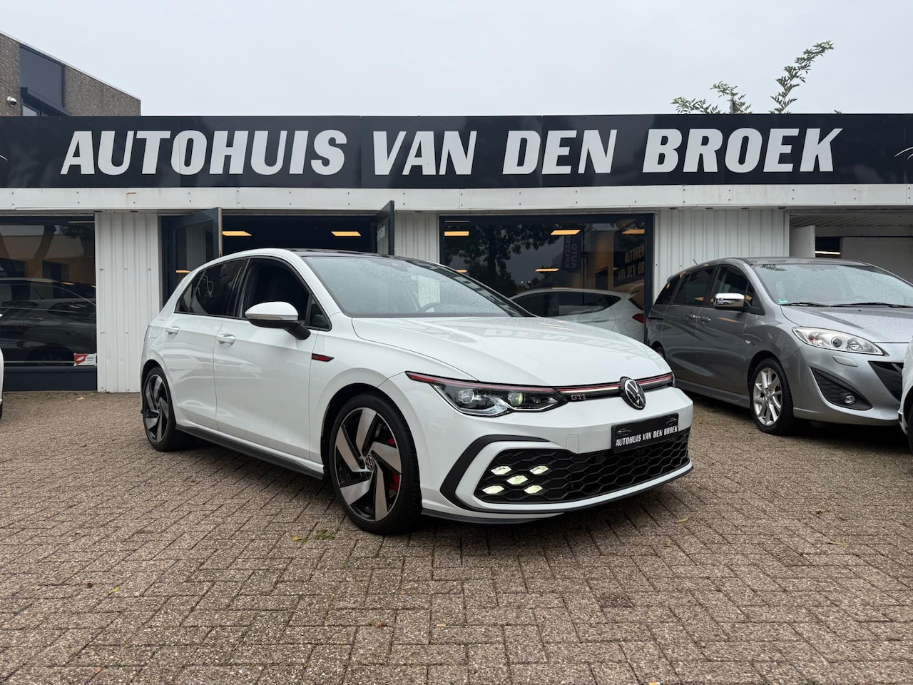 Volkswagen Golf - 2.0 TSI GTI 245Pk|Dsg|IQ LIGHT|Virtual|Clima|Pdc|Lmv|Elek Pakket|Nw Apk - AutoWereld.nl