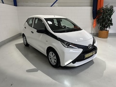 Toyota Aygo - 1.0 VVT-i 69pk 5D, Cruise, Airco, Led, Bluetooth
