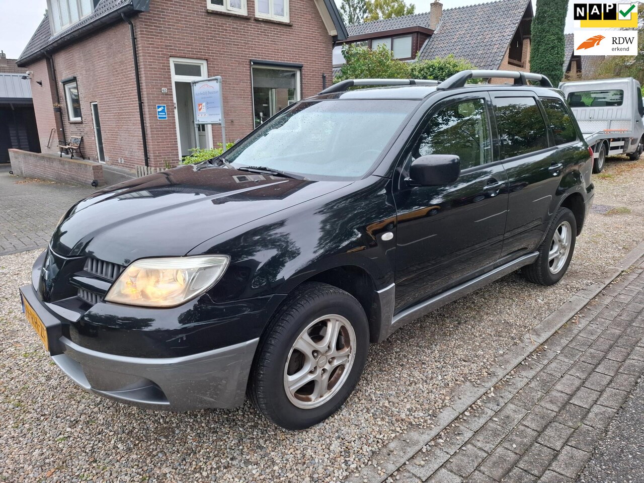Mitsubishi Outlander - 2.0 Invite plus inruilkoopje APK aug 2026 trekhaak - AutoWereld.nl