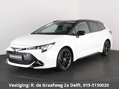 Toyota Corolla Touring Sports - Hybrid 140 Business Bi-Tone | Stuur-/Stoelverwarming | Parkeersensoren | Apple Carplay & A
