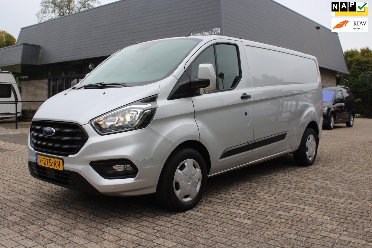 Ford Transit Custom - AUTOMAAT LANGE UITV 300 2.0 TDCI L2H1 Limited - AutoWereld.nl