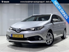Toyota Auris Touring Sports - 1.8 Hybrid Dynamic | Trekhaak | Dealer onderhouden |