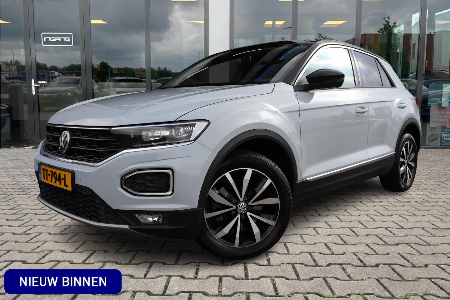 Volkswagen T-Roc - 1.5 TSI Style | Camera | Trekhaak | Winter Pakket | - AutoWereld.nl