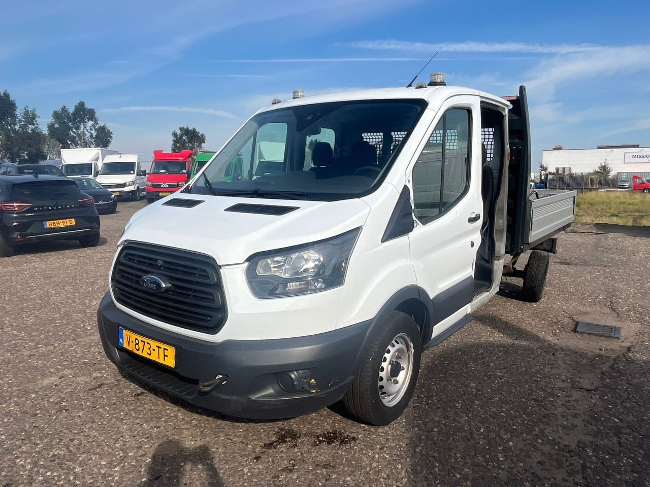 Ford Transit - 310 2.0 TDCI 107.407 km Airco L2H1 DC Ambiente - AutoWereld.nl