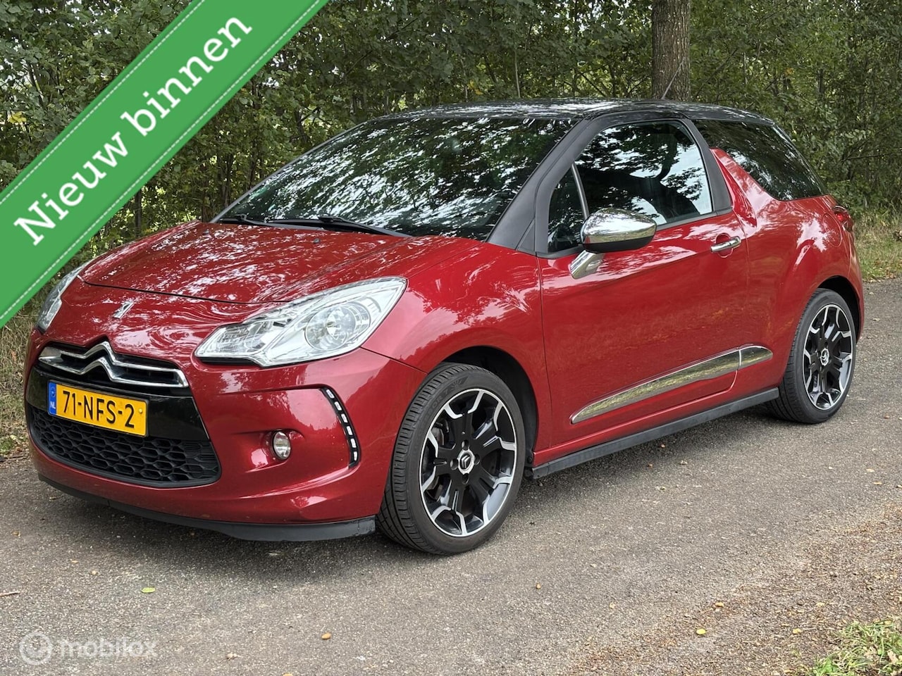 Citroën DS3 - 1.6 So Chic | Leer | Navi | Pdc | Cruise | Airco - AutoWereld.nl