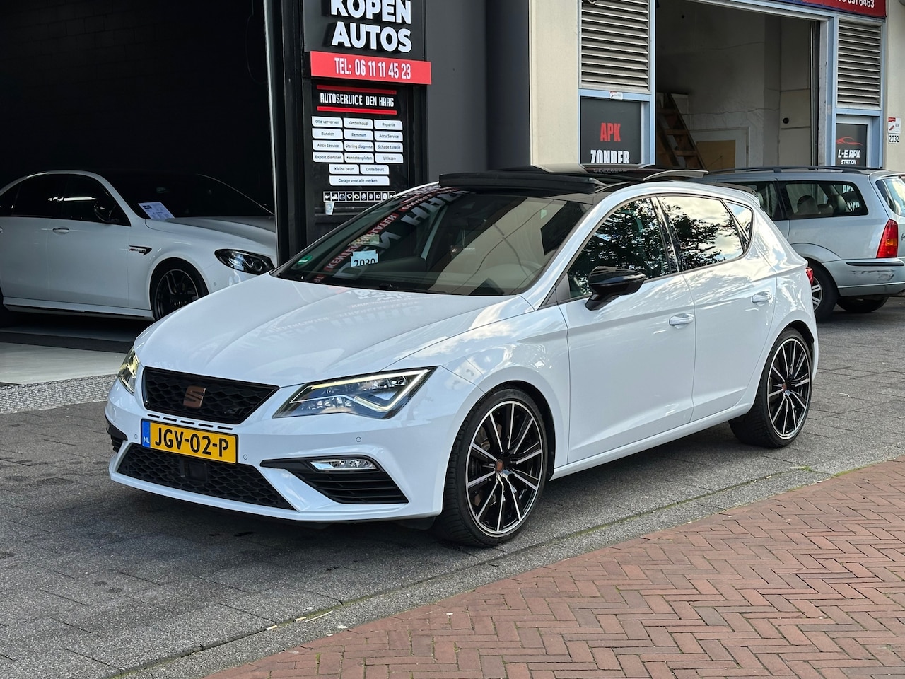 SEAT Leon - 2.0 TSI Cupra 290 DSG Leer Navi Virtual Camera Pano - AutoWereld.nl