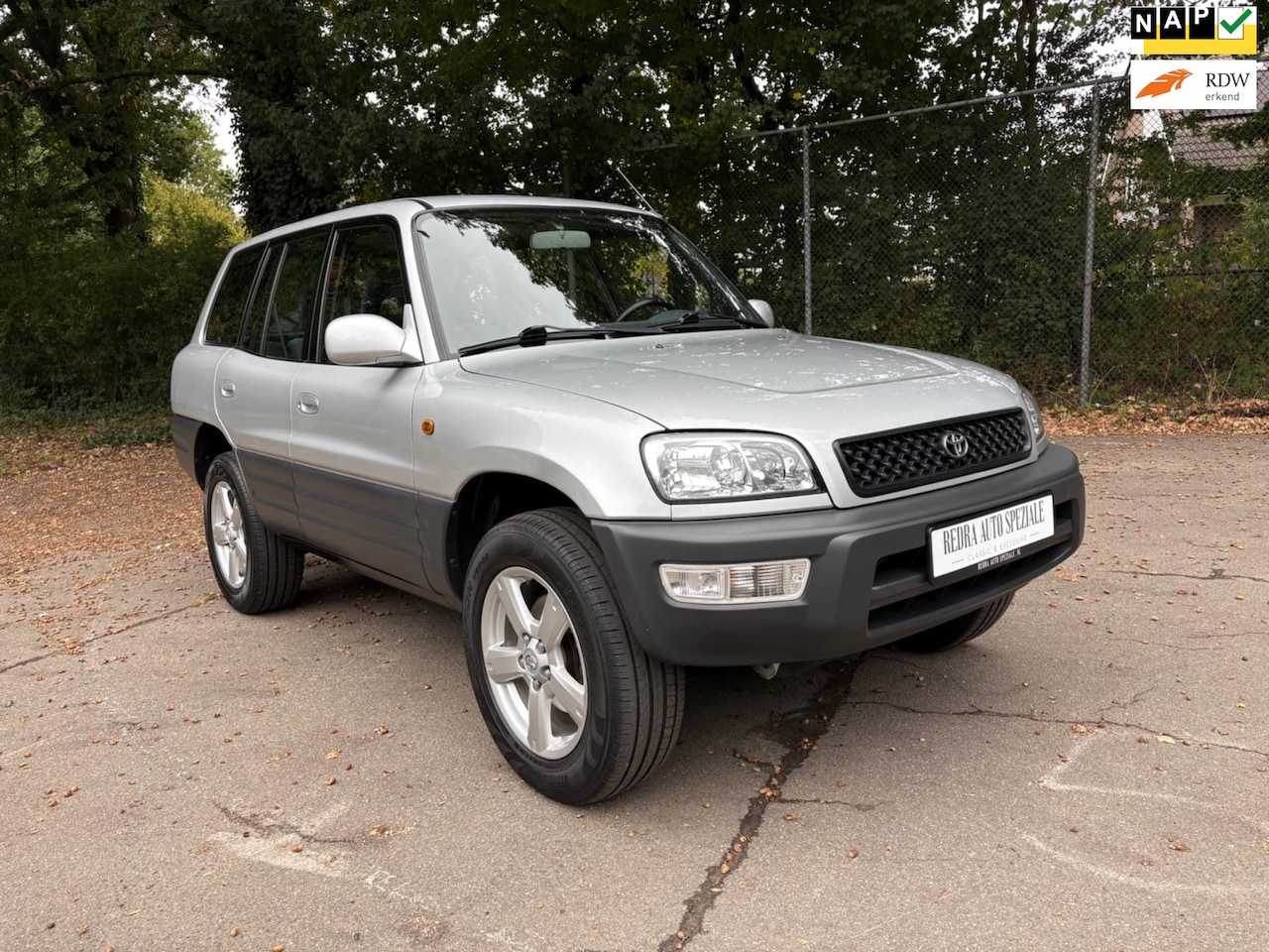 Toyota FunCruiser RAV4 - 2.0i Wagon 2.0i Wagon, 4x4, 5 deuren, 98.000 km! eerste lak, in werkelijk topstaat - AutoWereld.nl