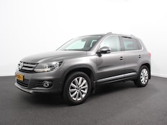 Volkswagen Tiguan - 1.4 TSI Sport&Style Clima Control Navigatie Lichtmetalen velgen Cruise control Handel Expo