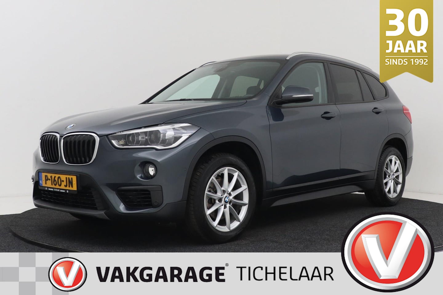 BMW X1 - SDrive18i High Executive | Trekhaak | Stoelverwarming | Sportstoelen | LED | - AutoWereld.nl