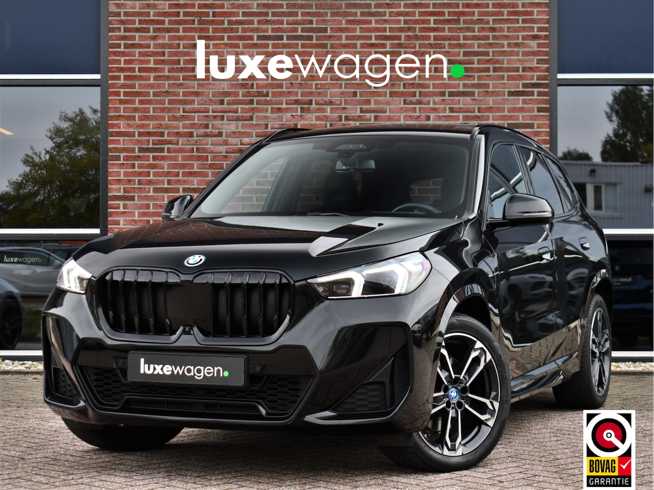 BMW X1 - xDrive25e M-Sport Pano ACC 360 HUD 19inch Adp-onderstel BTW-auto - AutoWereld.nl