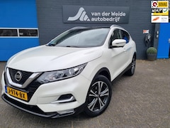 Nissan Qashqai - 1.3 DIG-T N-Connecta, Panodak, trekhaak