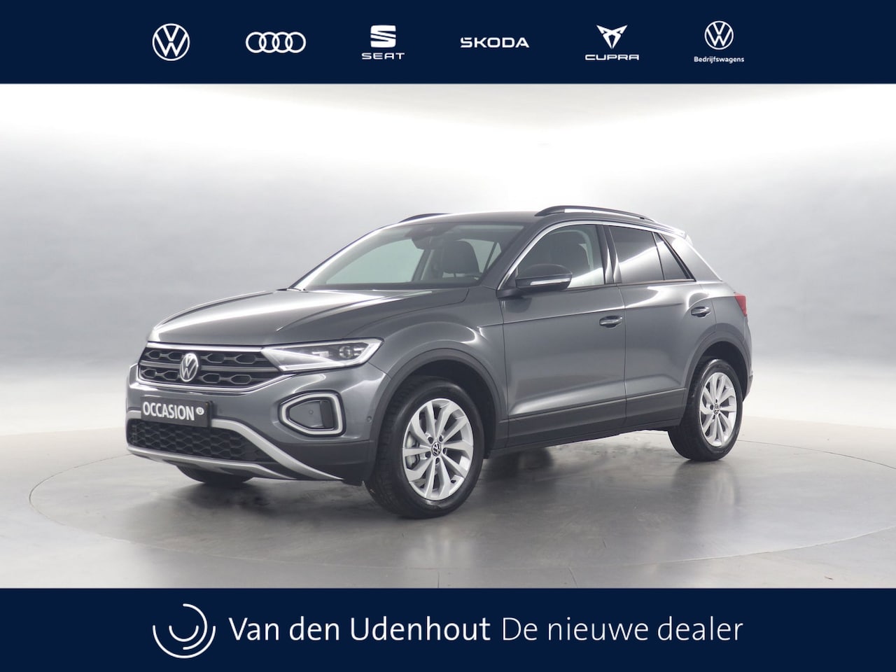 Volkswagen T-Roc - 1.0 TSI 115pk Oranje Edition / Navigatie / Keyless / Camera - AutoWereld.nl