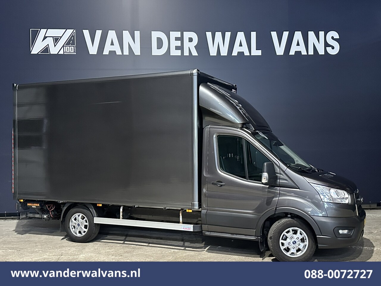 Ford Transit - 2.0 TDCI 130pk Bakwagen Laadklep Euro6 Airco | 951kg laadvermogen | Camera | Navigatie | C - AutoWereld.nl