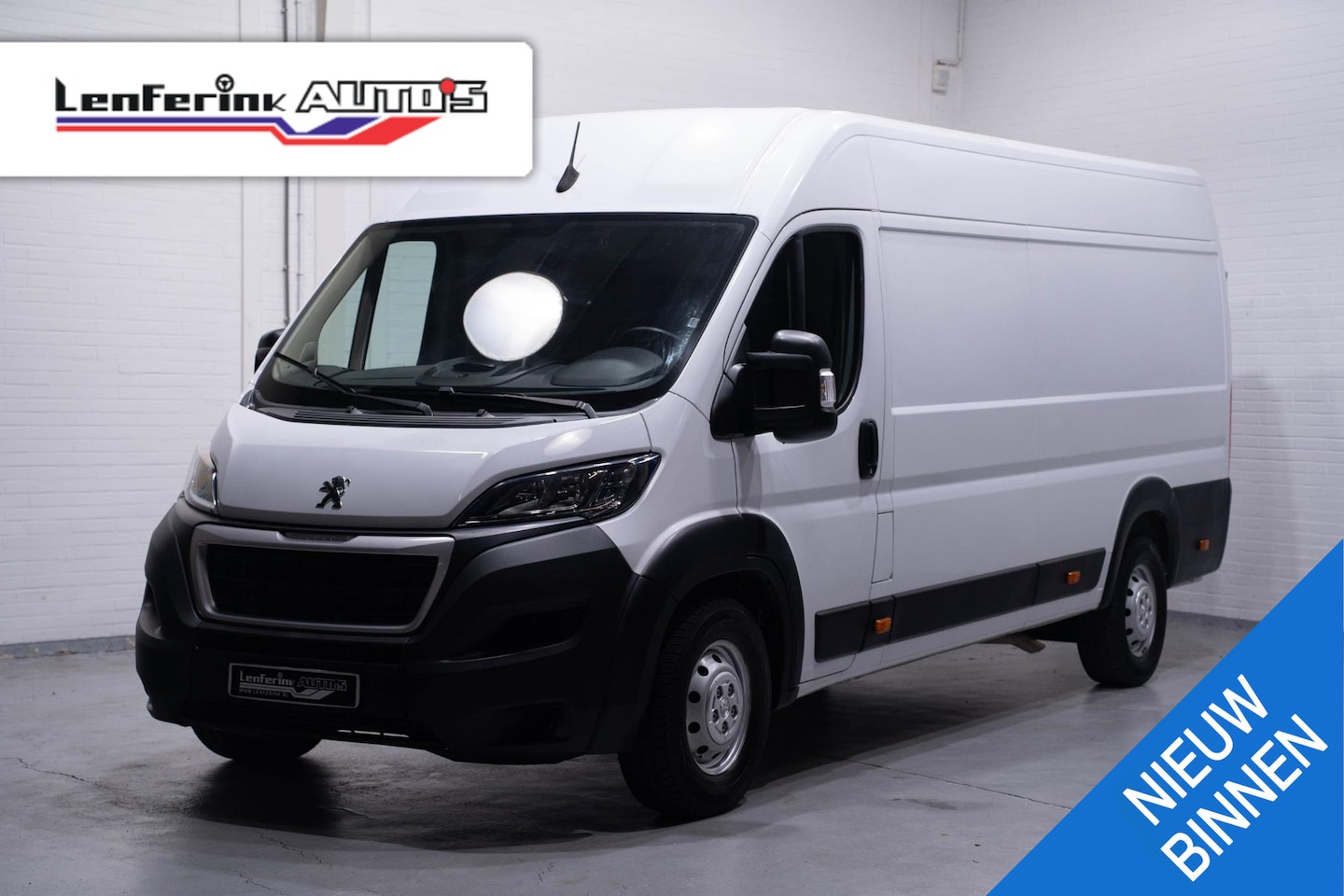 Peugeot Boxer - 2.2 BlueHDi 165 pk L4H2 Navi, Camera Laadruimte Pakket, PDC achter, 3-Zits - AutoWereld.nl