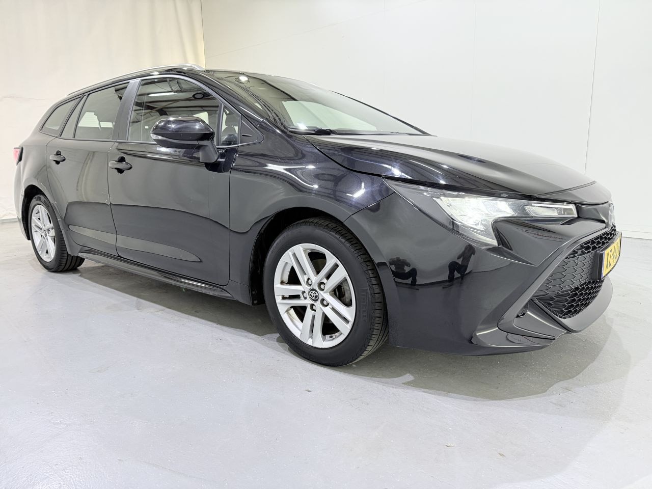 Toyota Corolla Touring Sports - 1.8 VVT-i Hybrid Active Aut. - AutoWereld.nl