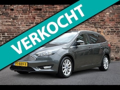 Ford Focus Wagon - 1.0 Titanium | Carplay | Navi | Stoelverwarming | Achteruitrijcamera