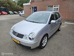 Volkswagen Polo - 1.4-16V
