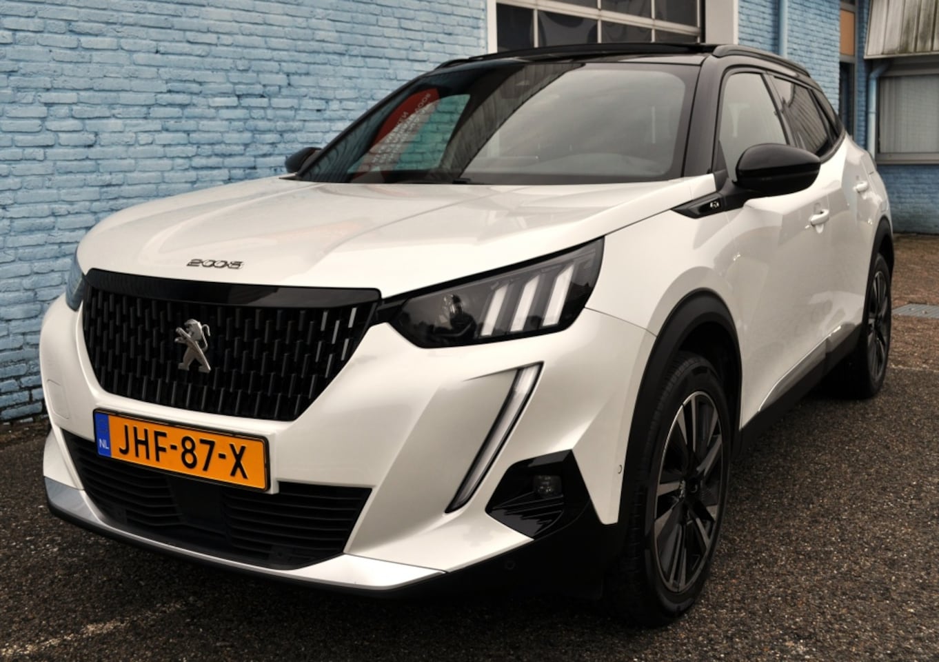 Peugeot 2008 - 1.2 GT Aut. 150Pk leer schd adapcrc mass ind laden - AutoWereld.nl