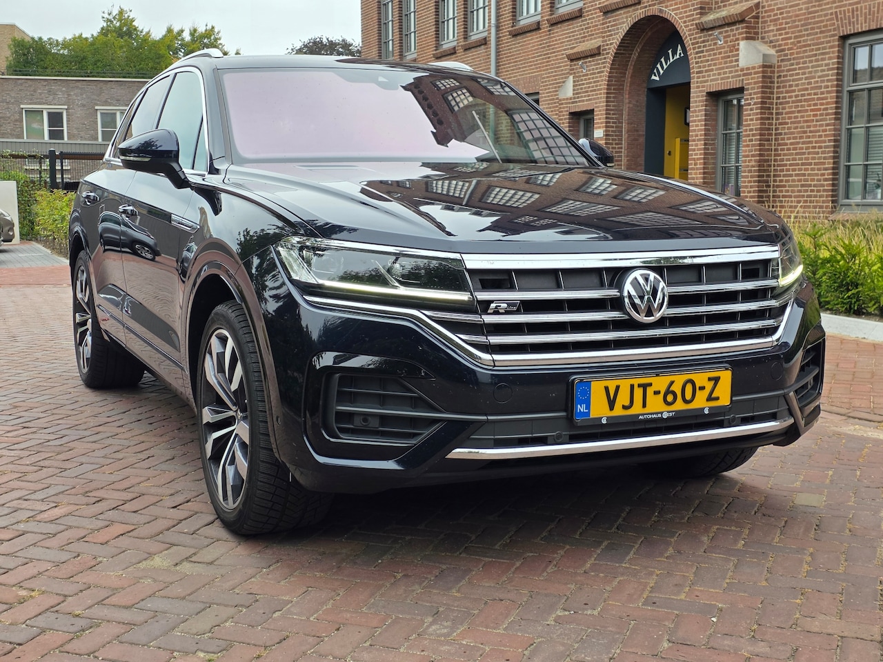 Volkswagen Touareg - 3.0 TDI R-Line - AutoWereld.nl