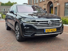 Volkswagen Touareg - 3.0 TDI 3.0 TDI R-Line Grijs kenteken
