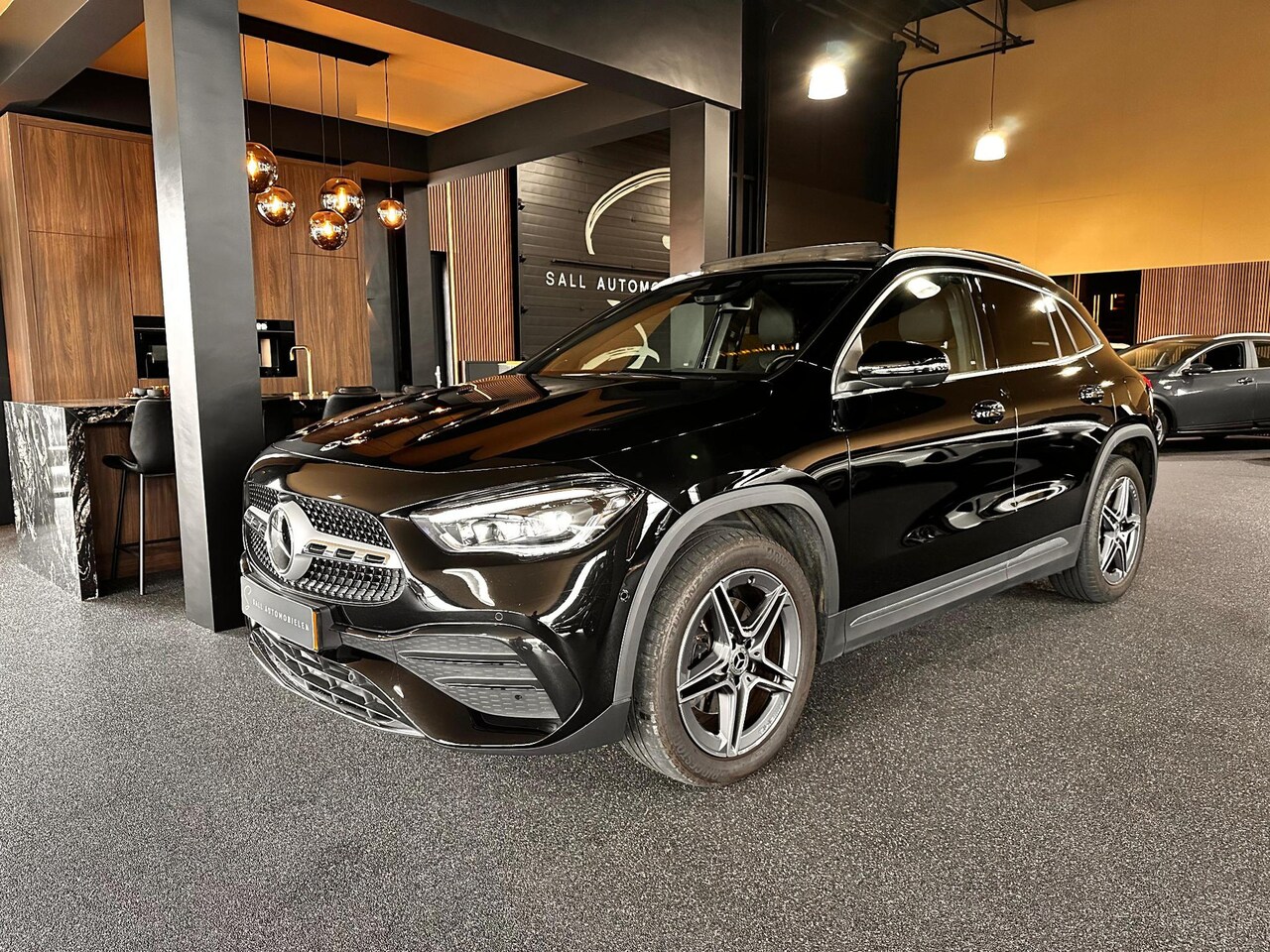 Mercedes-Benz GLA-Klasse - 250 e AMG Line Amg/Pano/Elektrichestoelen/Headup - AutoWereld.nl