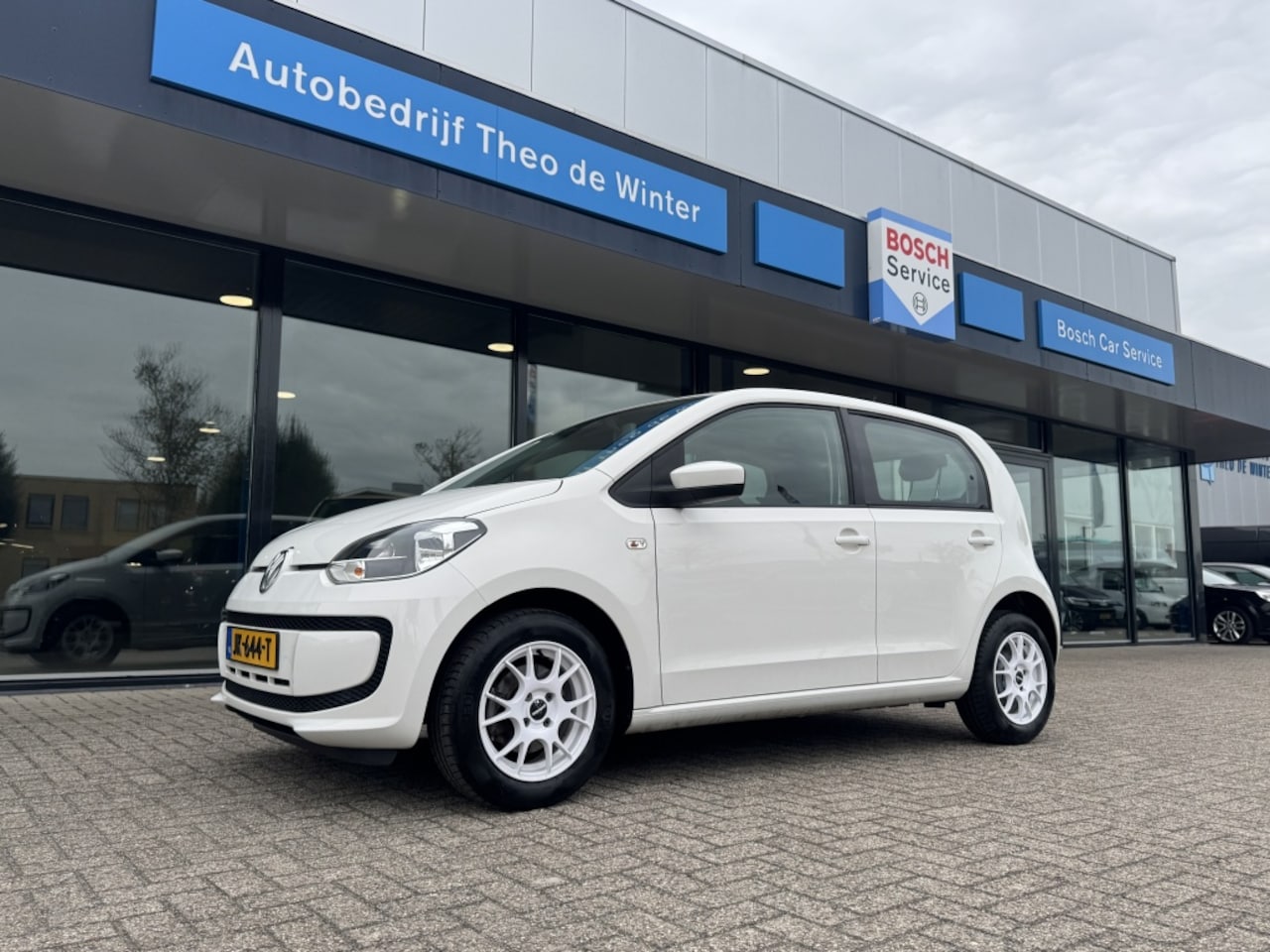 Volkswagen Up! - 1.0 move up! BlueMotion 1.0 move up! BlueMotion - AutoWereld.nl