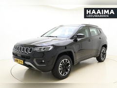 Jeep Compass - 4xe 240 Plug-in Hybrid Electric Overland | Navigatie via Carplay | Camera | Keyless | Lich